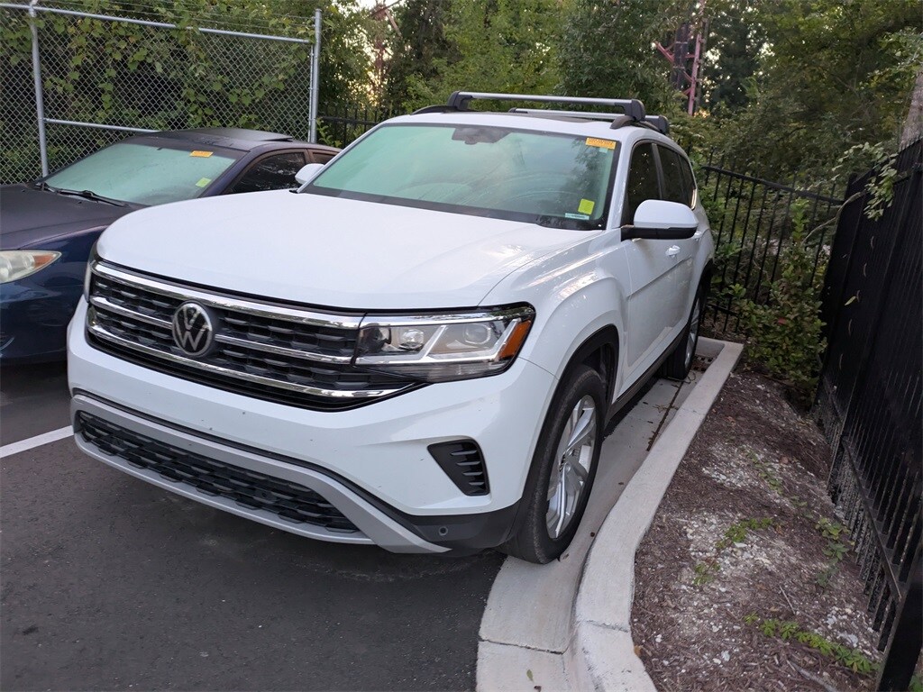 2022 Volkswagen Atlas V6 SE Technology photo 2