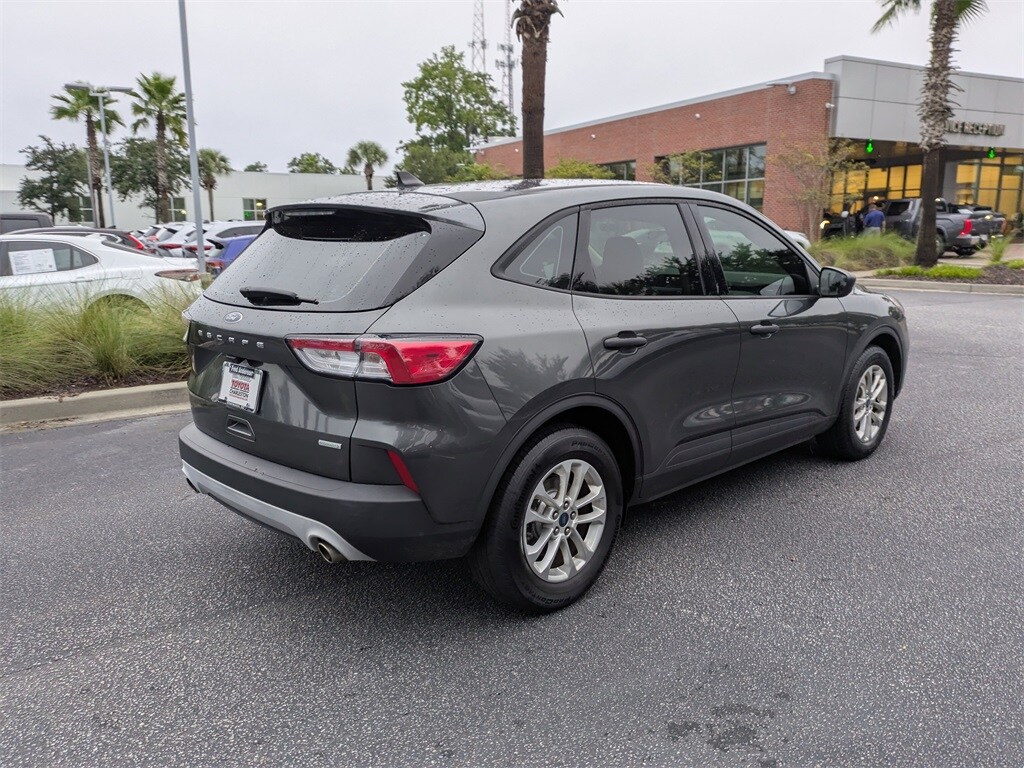 2020 Ford Escape S photo 4