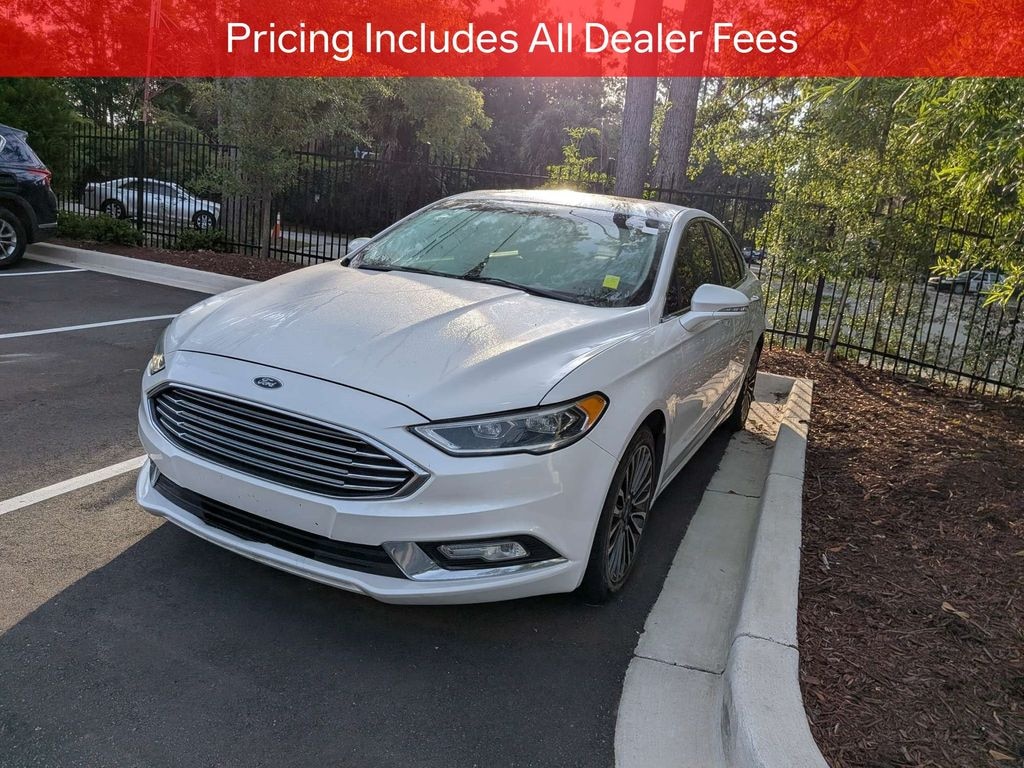 Used 2017 Ford Fusion SE Sedan
