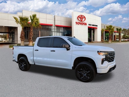 2023 Chevrolet Silverado 1500 Custom Truck