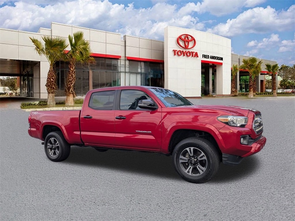 2017 Toyota Tacoma TRD Sport's photo