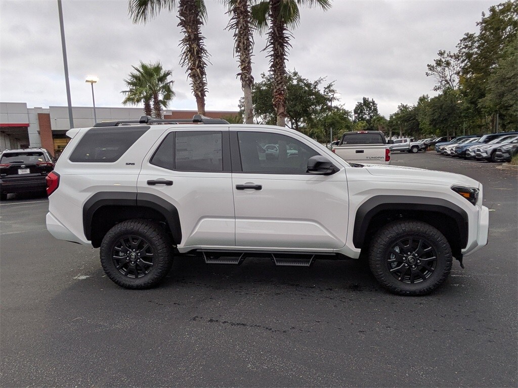 2025 Toyota 4Runner SR5 photo 3