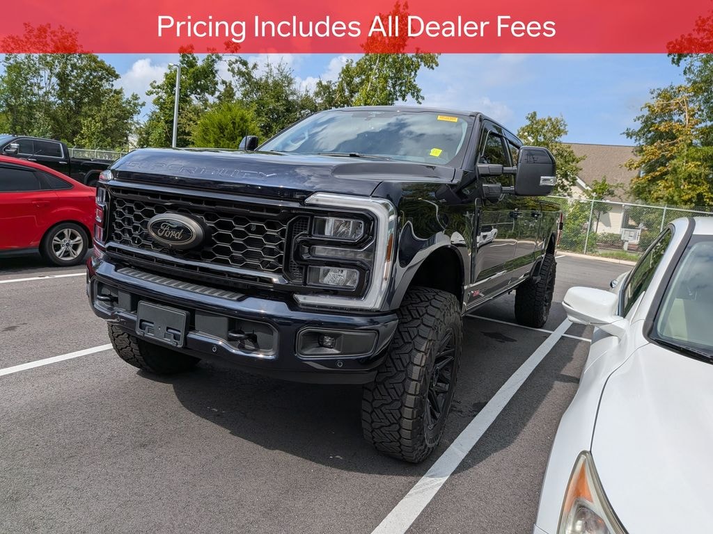 Used 2025 Ford F-250 Lariat Truck