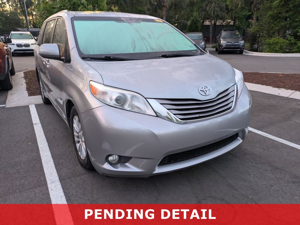 2015 Toyota Sienna XLE Premium