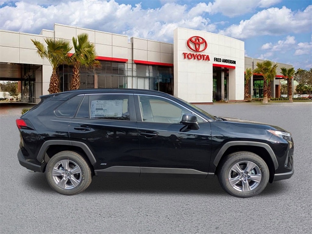 New 2025 Toyota RAV4 Hybrid LE SUV