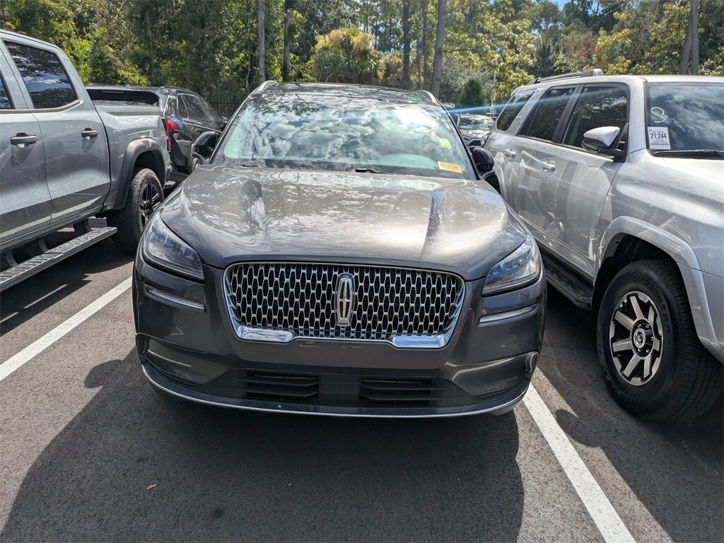 2020 Lincoln Corsair Standard photo 2