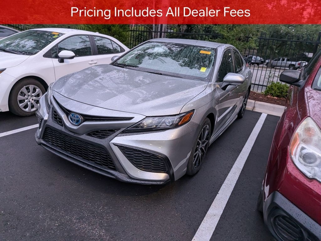 Used 2024 Toyota Camry Hybrid SE Sedan