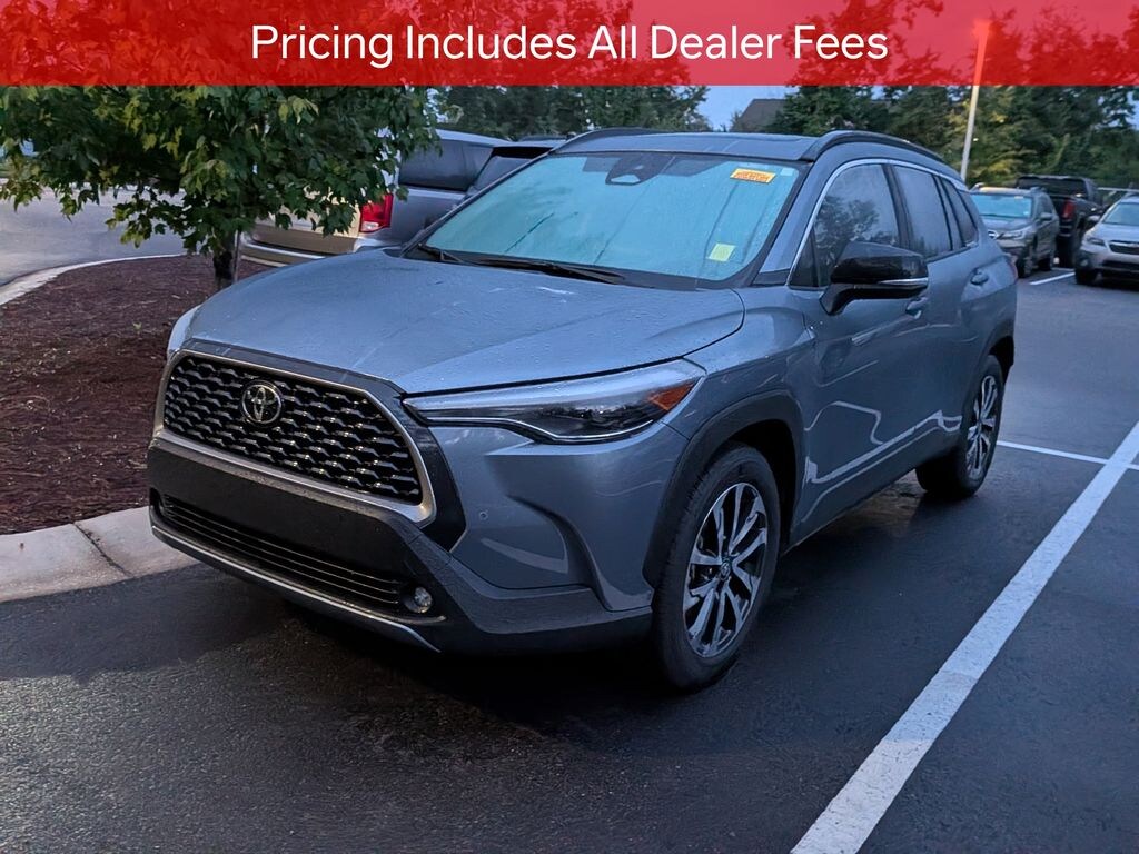 Used 2025 Toyota Corolla Cross XLE SUV