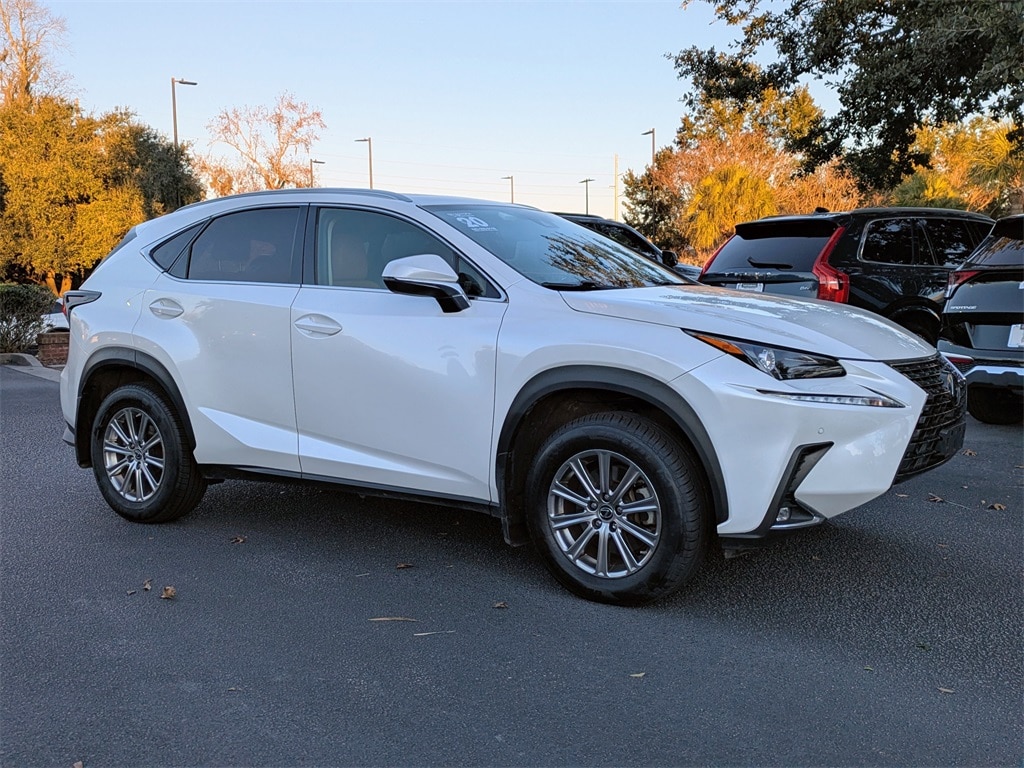 2020 Lexus NX 300's photo