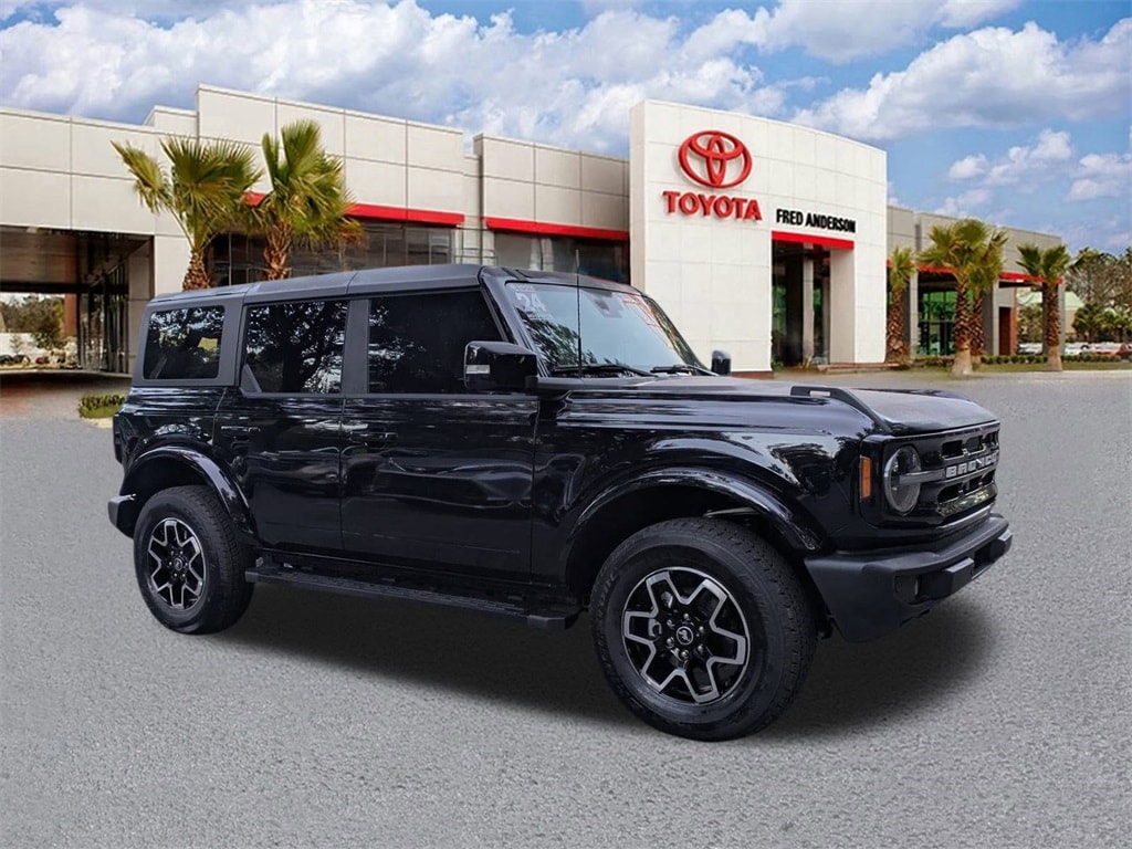 2024 Ford Bronco 4-Door Outer Banks's photo