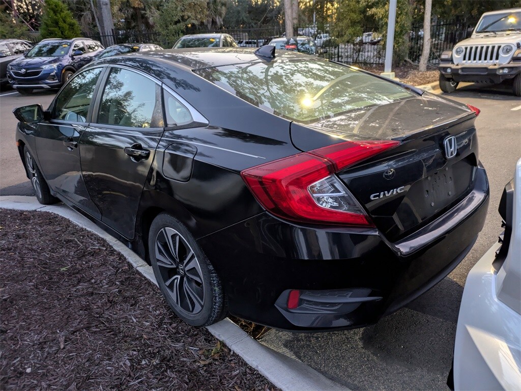 2017 Honda Civic EX-T photo 4