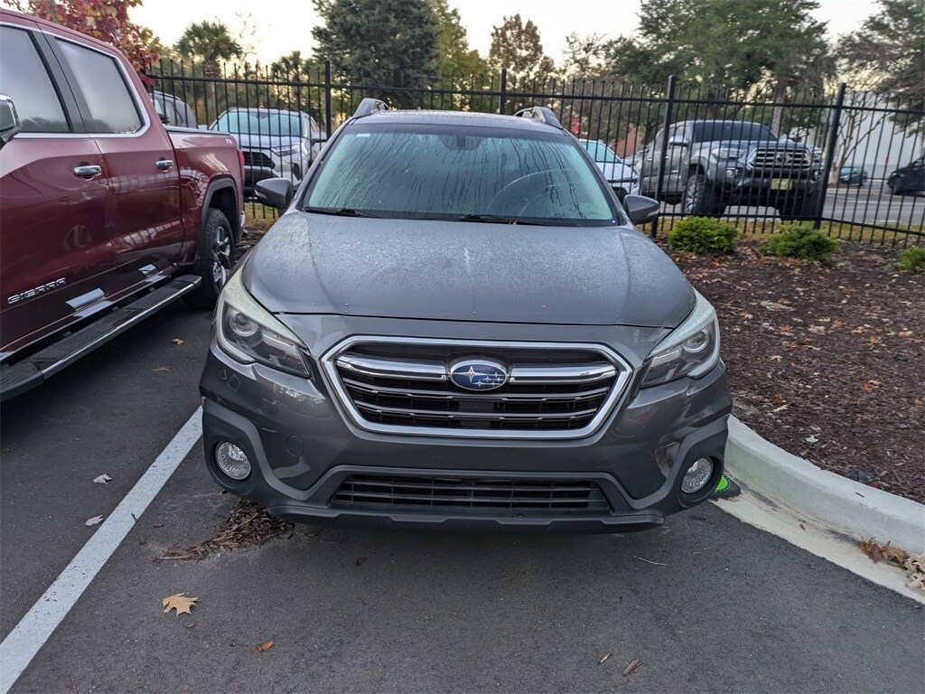 2018 Subaru Outback 3.6R photo 2