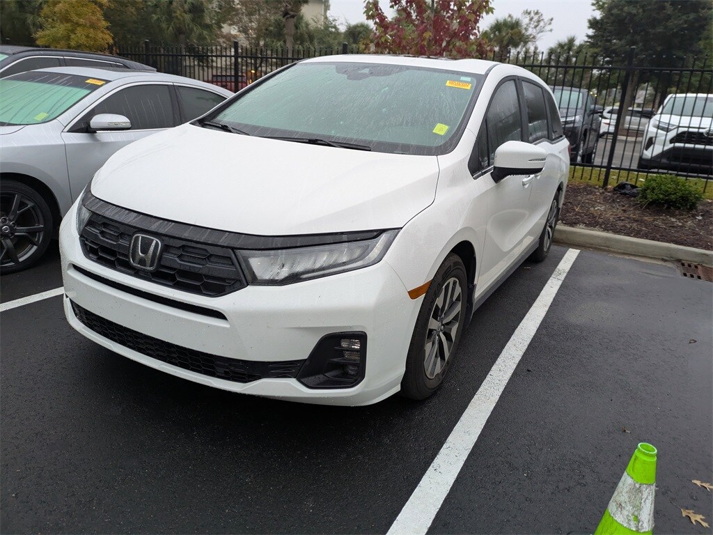 2025 Honda Odyssey EX-L photo 3