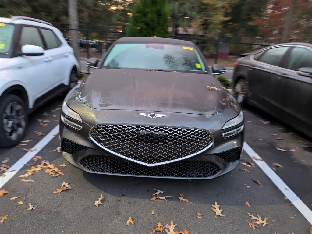 2024 Genesis G70 2.5T photo 2