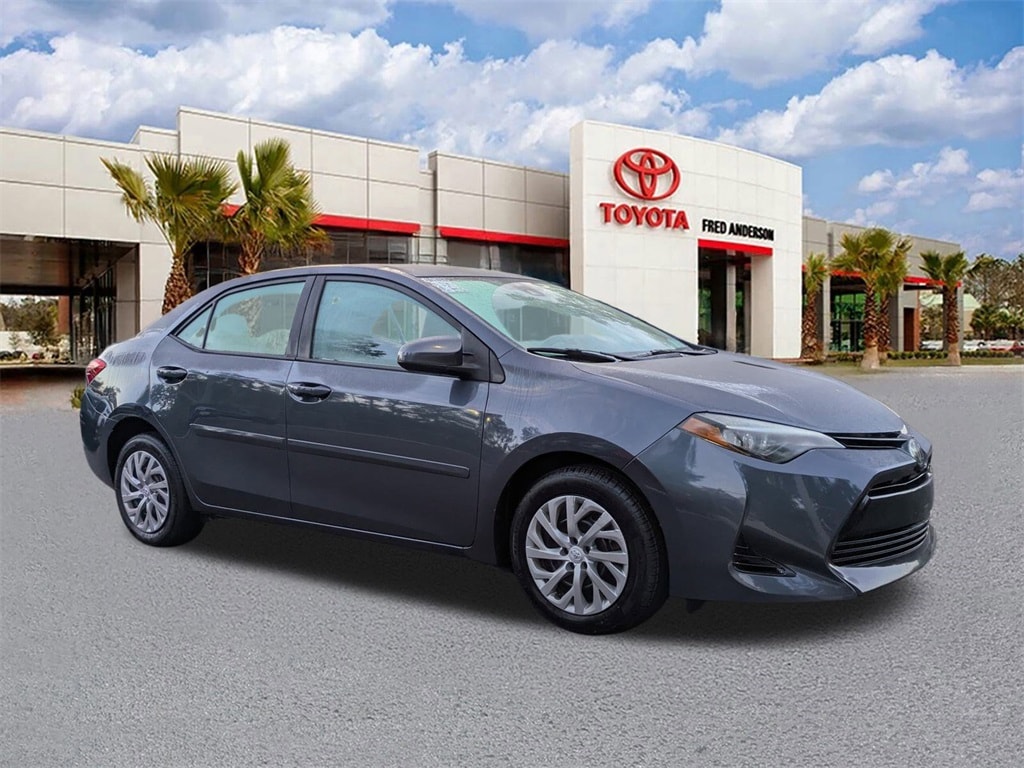 2017 Toyota Corolla Sedan 