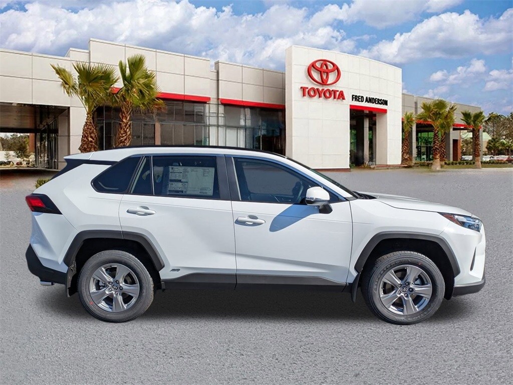 New 2025 Toyota RAV4 Hybrid XLE SUV