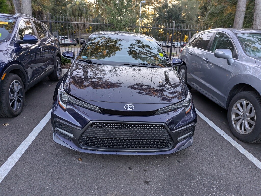 2022 Toyota Corolla SE photo 2