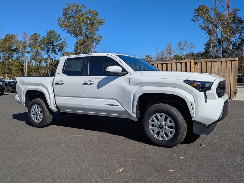 New 2025 Toyota Tacoma SR5 Truck Double Cab