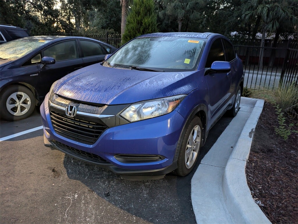 2018 Honda HR-V LX photo 3