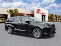 2026 Toyota Sienna XLE Van Passenger Van