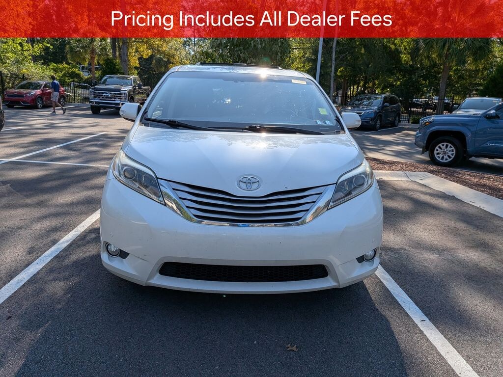 Used 2015 Toyota Sienna Limited Premium Minivan/Van