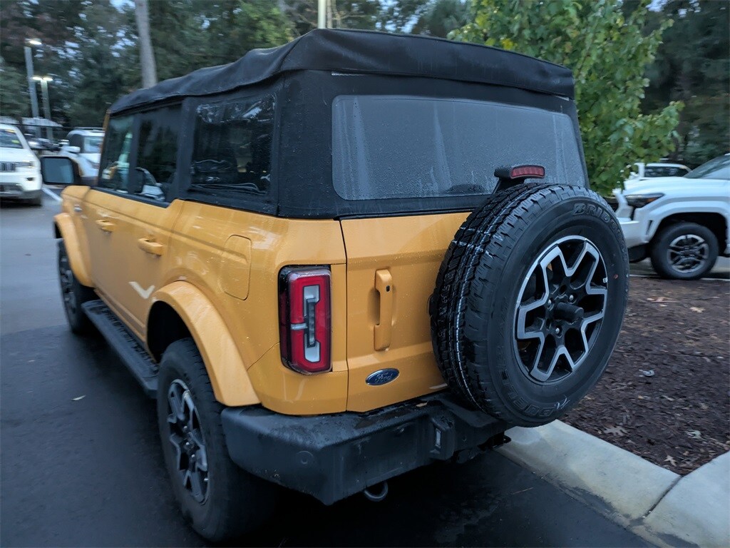 2022 Ford Bronco Outer Banks photo 3