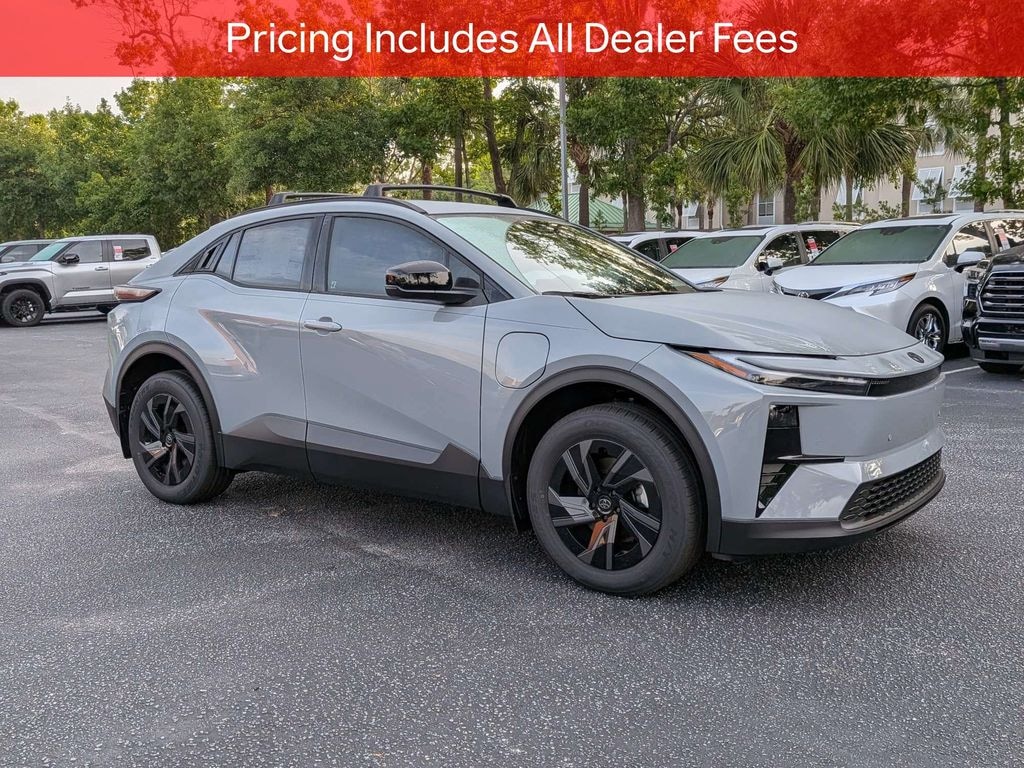 New 2026 Toyota C-HR SE SUV