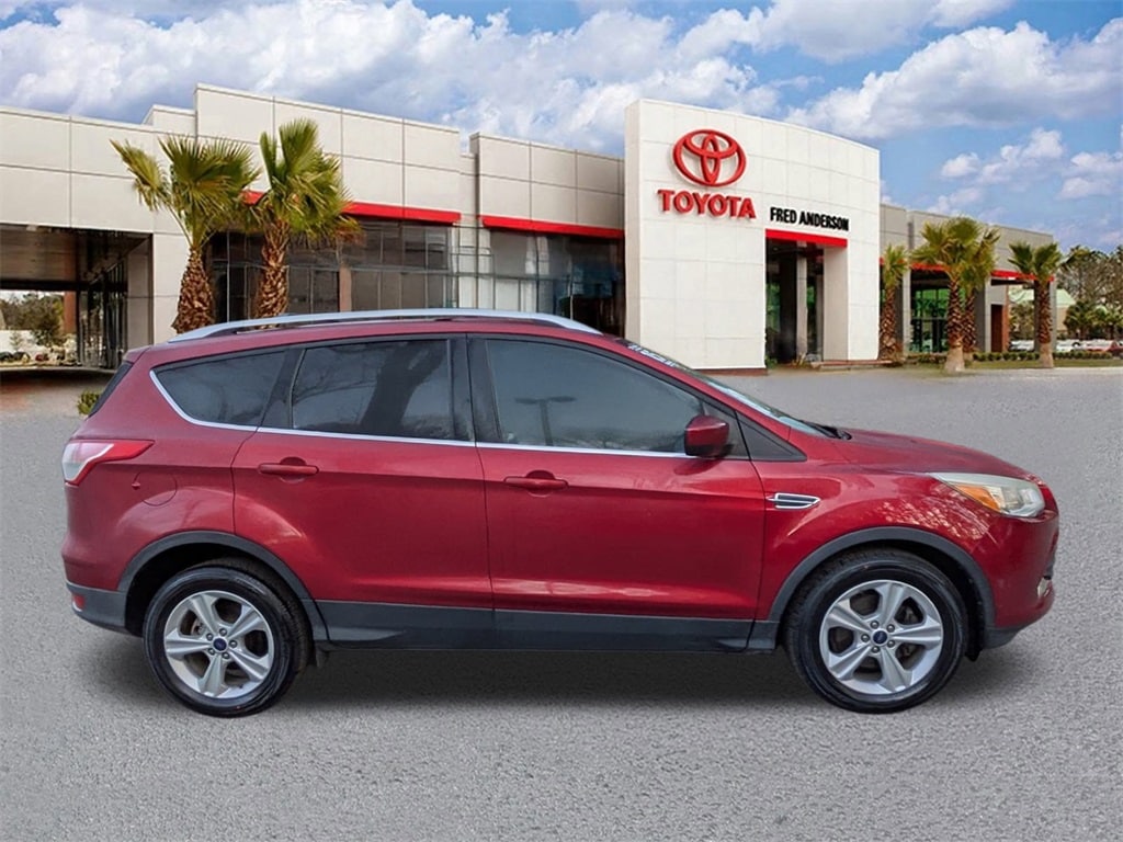 Used 2015 Ford Escape SE SUV