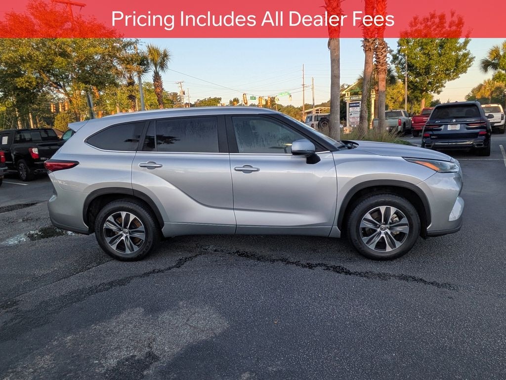 Used 2023 Toyota Highlander XLE SUV