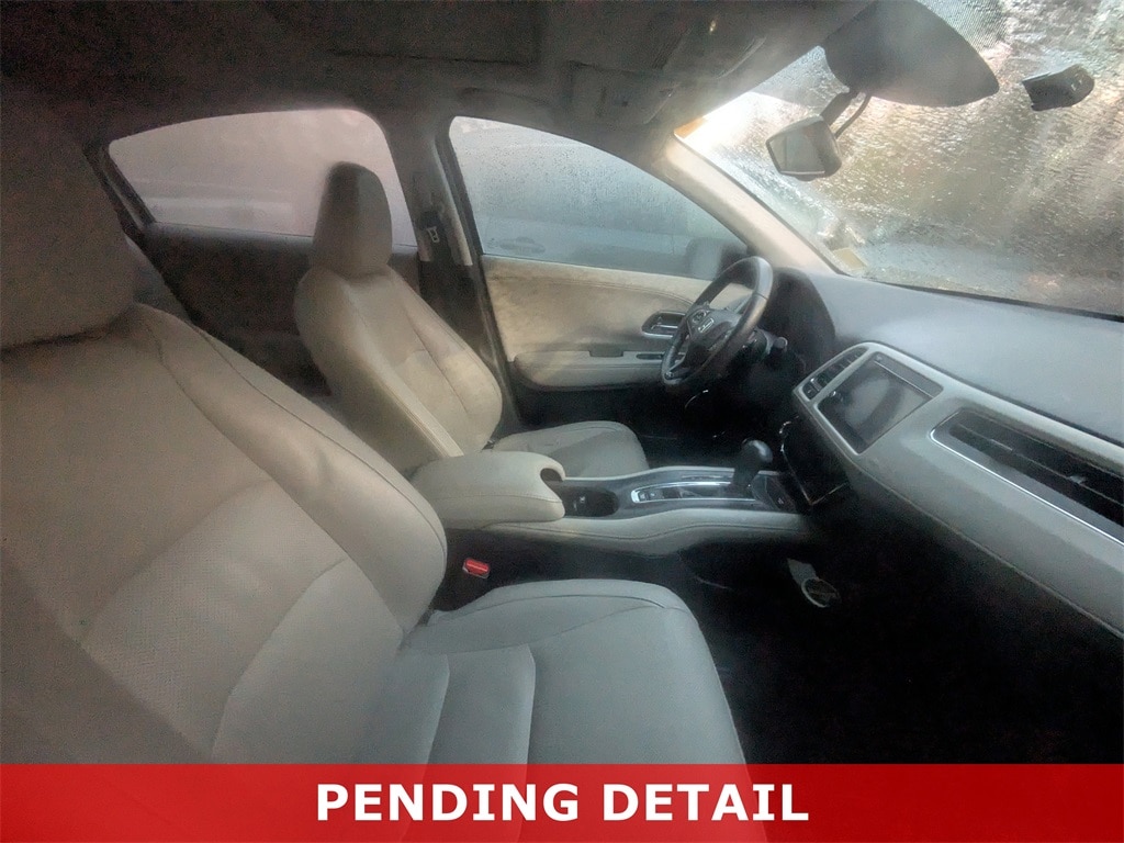 2022 Honda HR-V EX-L's photo