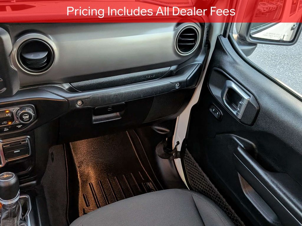 2020 Jeep Gladiator Sport S - Photo 17