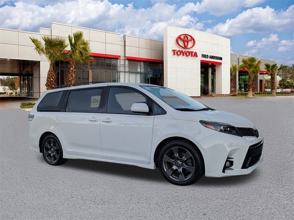 2020 Toyota Sienna Minivan/Van 