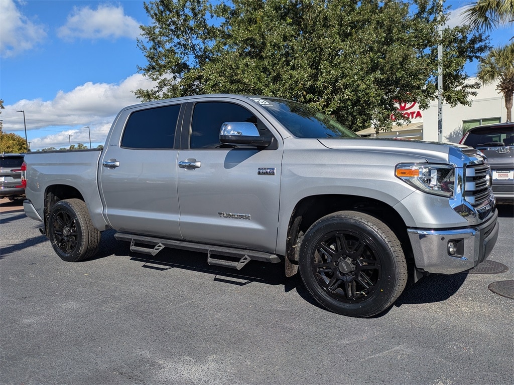 2020 Toyota Tundra Truck 