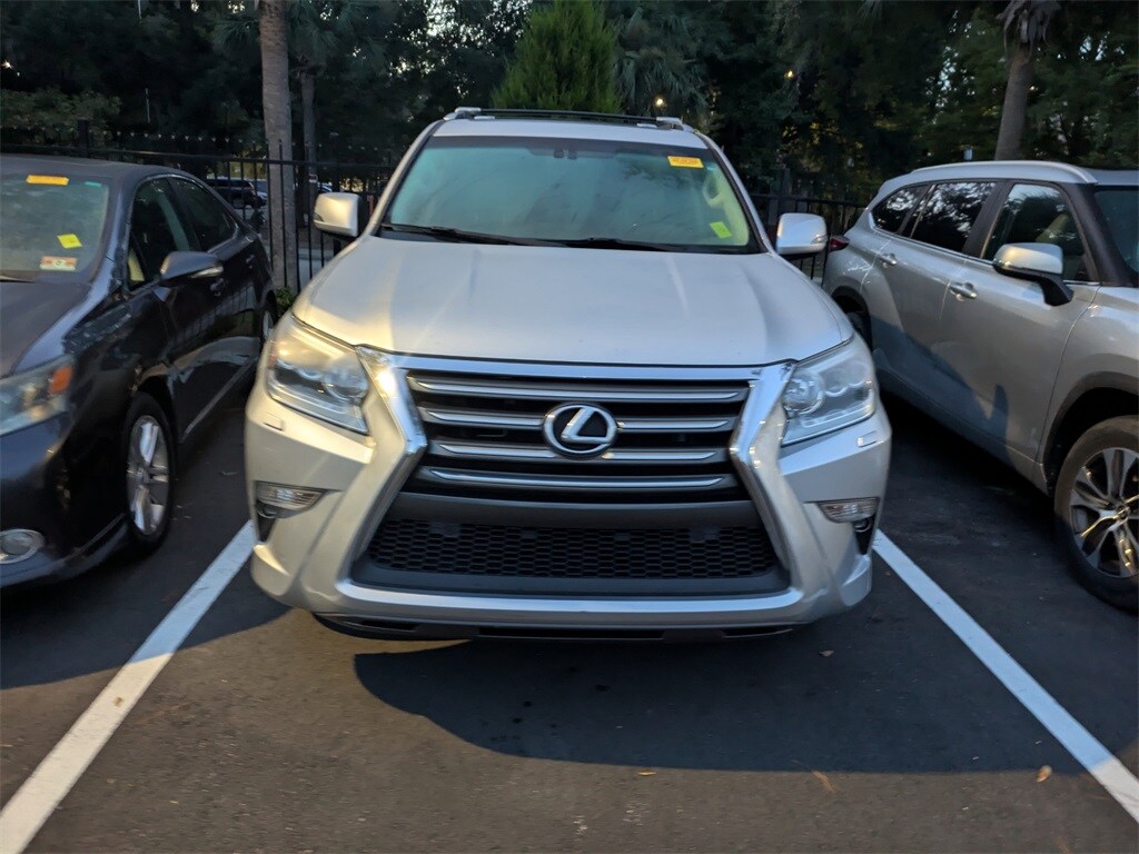 2018 Lexus GX 460 photo 2