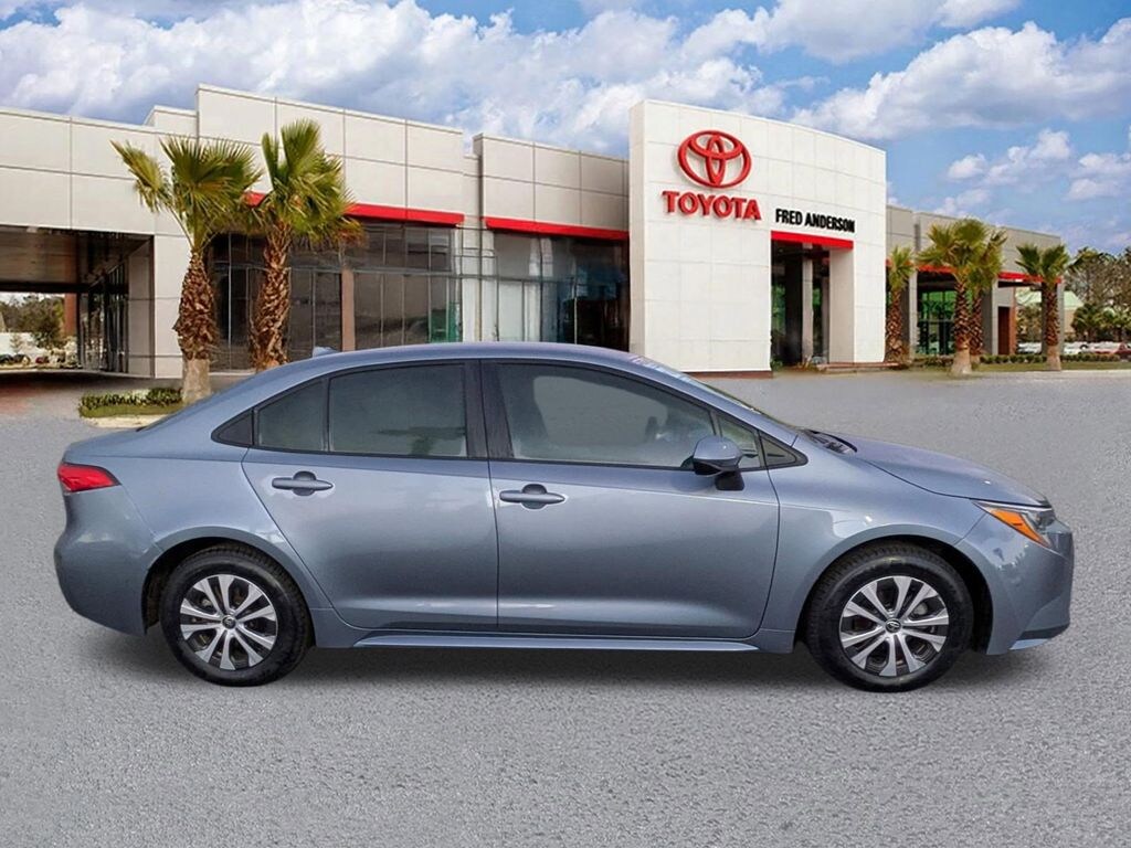 Used 2022 Toyota Corolla Hybrid LE Sedan