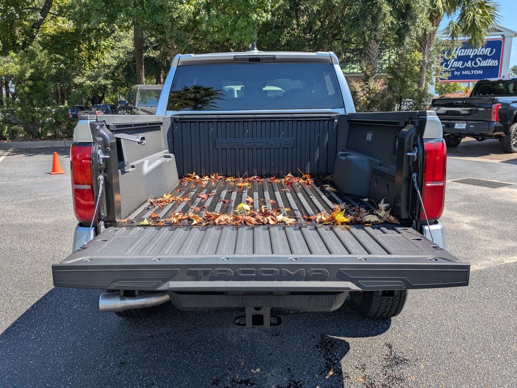 2025 Toyota Tacoma TRD Off Road - Photo 14