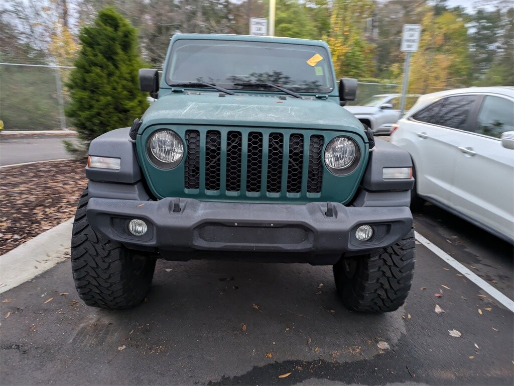 Used 2020 Jeep Gladiator Sport Truck