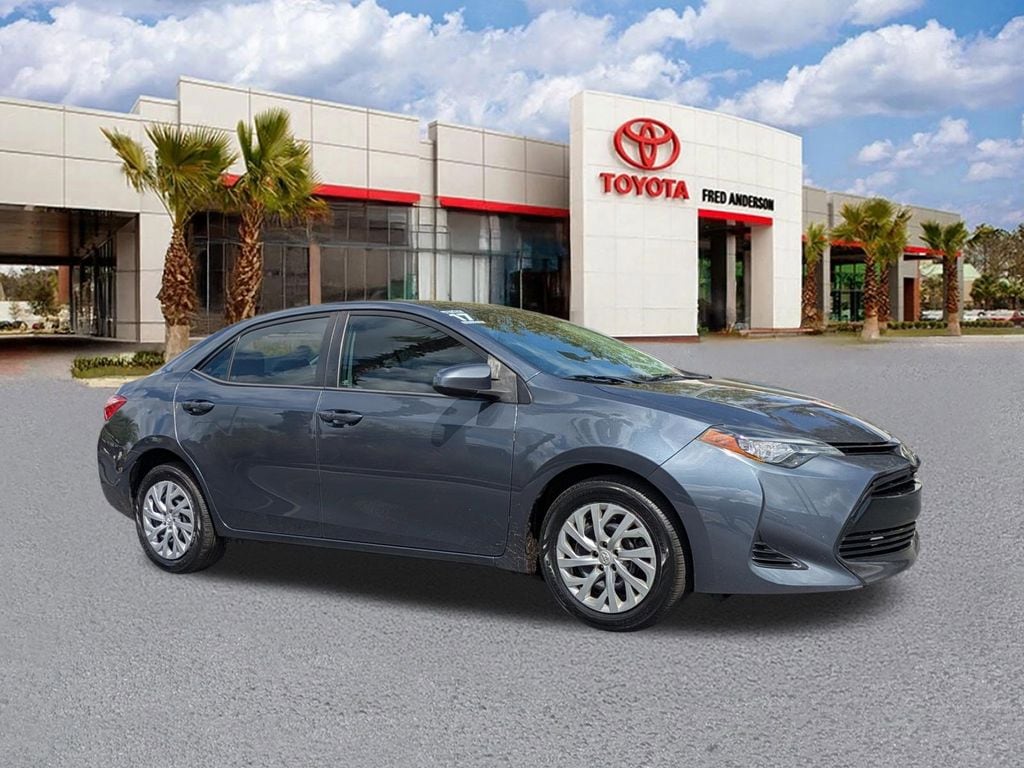 2017 Toyota Corolla Sedan 