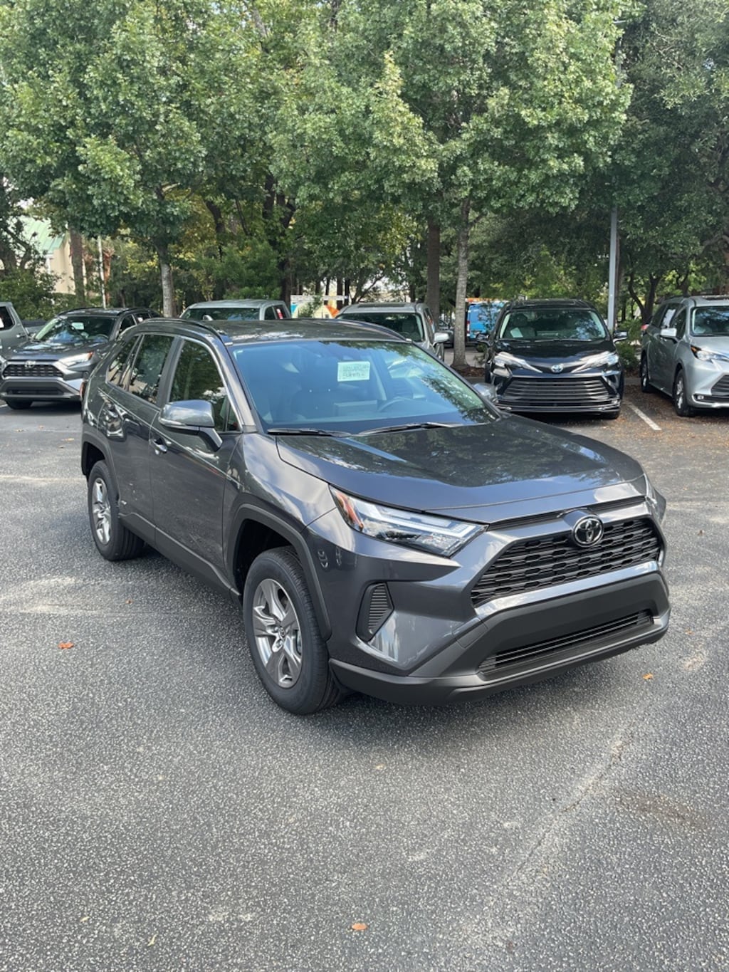 New 2025 Toyota RAV4 Hybrid XLE SUV