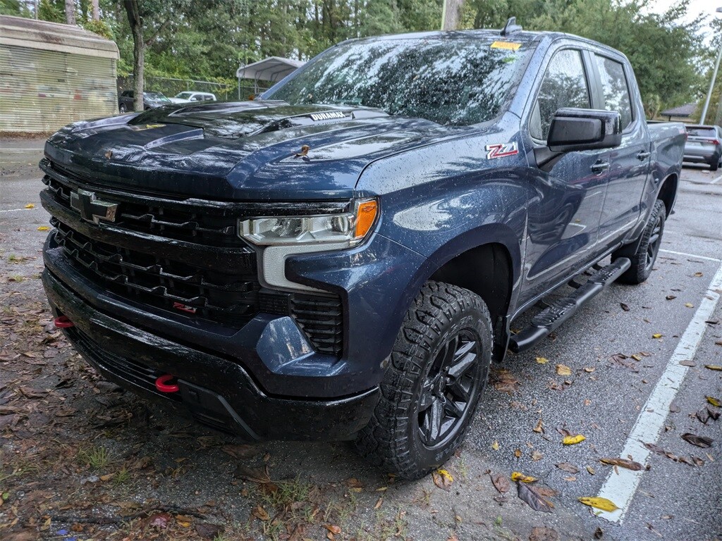 2022 Chevrolet Silverado 1500 LT Trail Boss photo 2