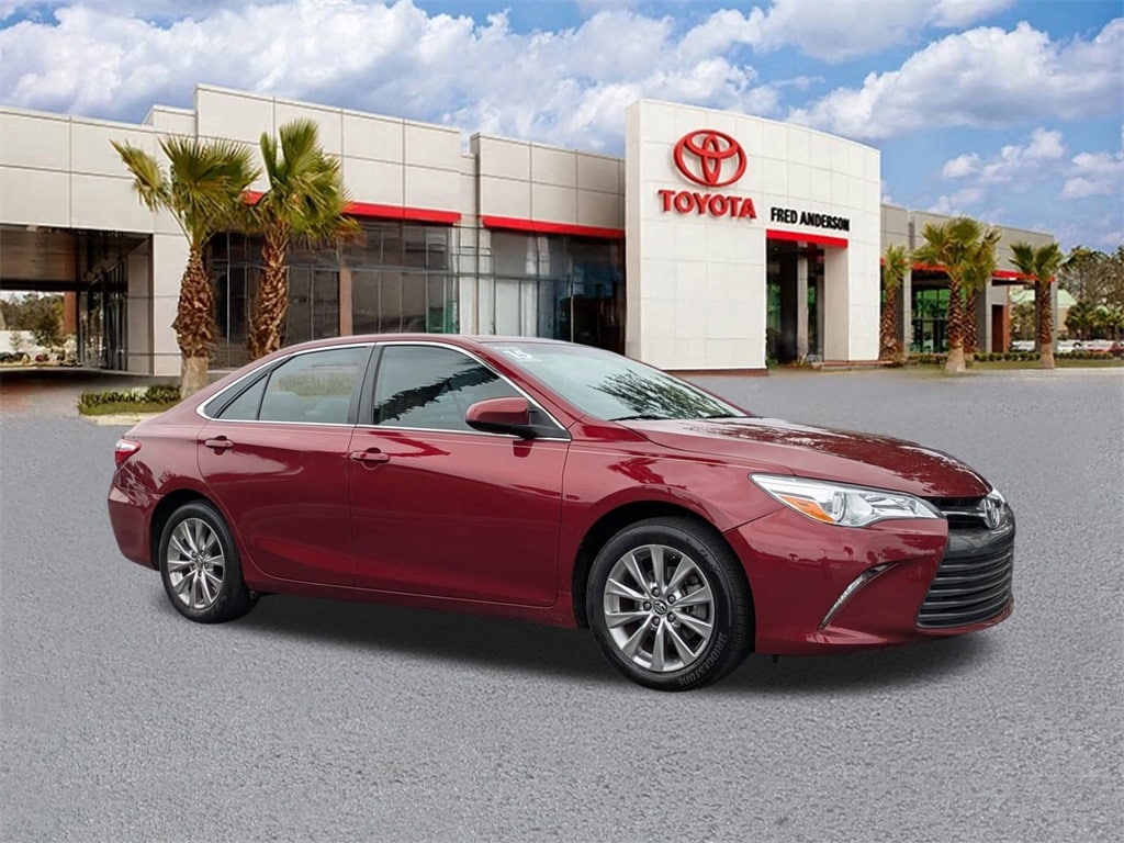 Used 2015 Toyota Camry XLE Sedan