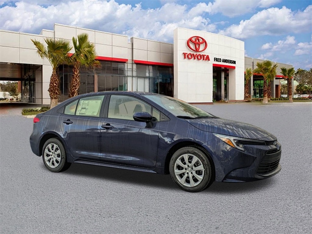 2026 Toyota Corolla LE's photo