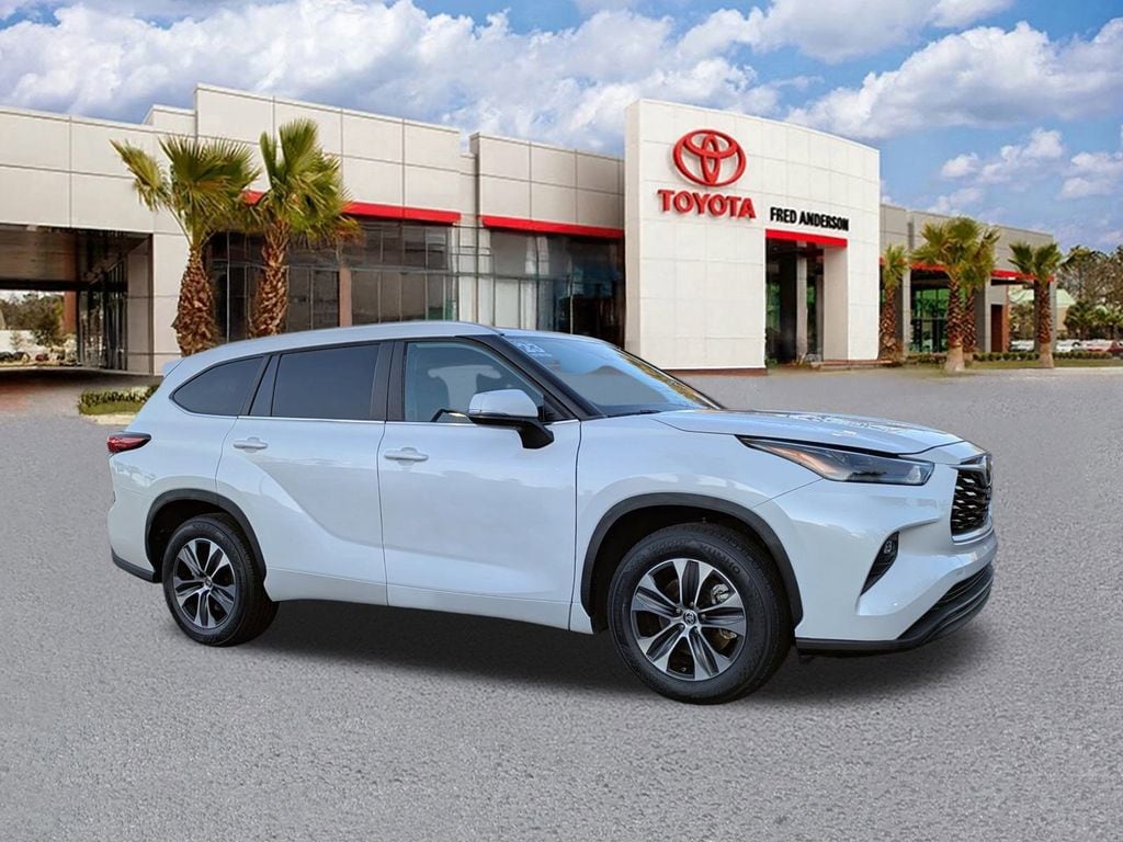 2023 Toyota Highlander SUV 
