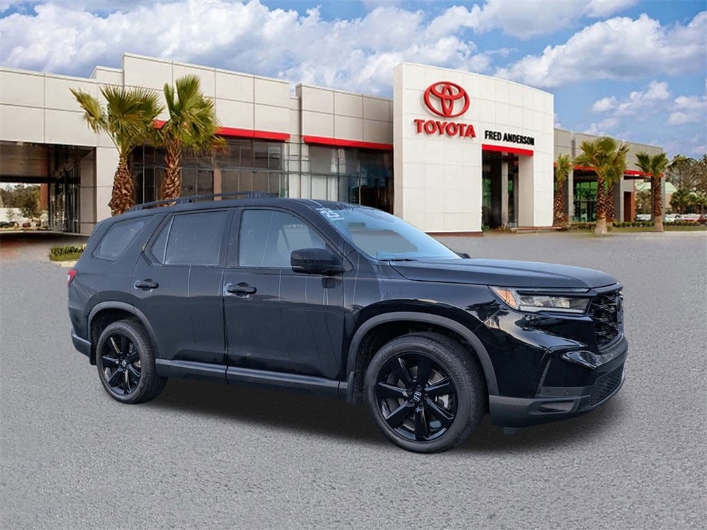 2025 Honda Pilot Black Edition's photo