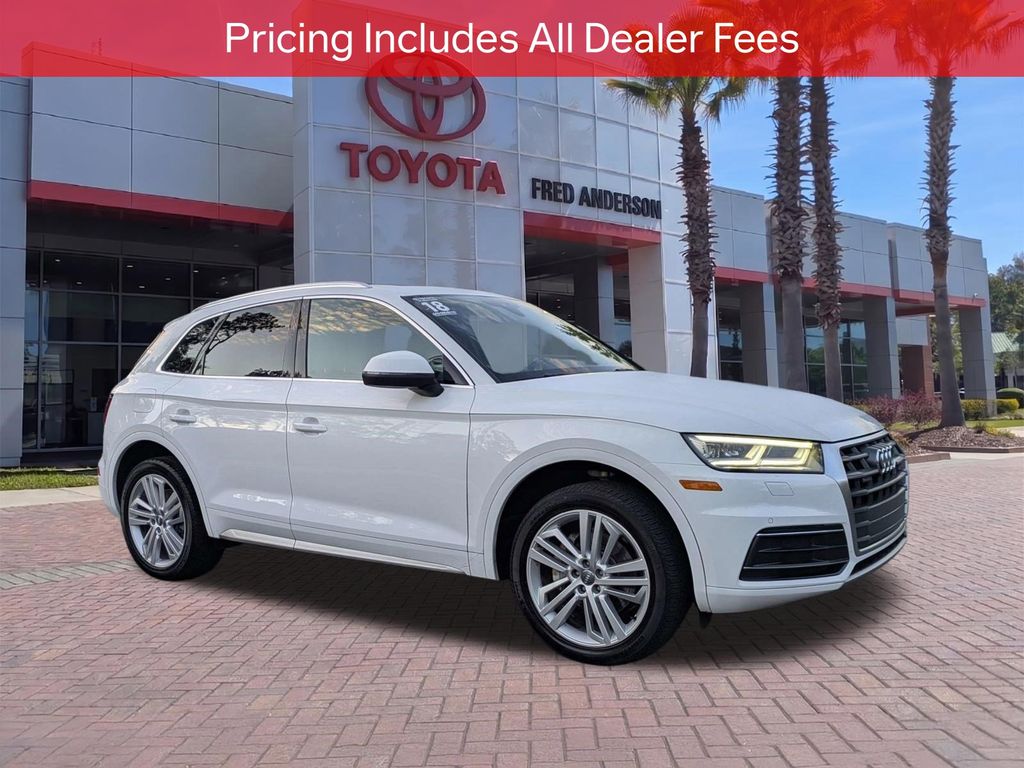 2018 Audi Q5 2.0T quattro S tronic Premium Plus's photo