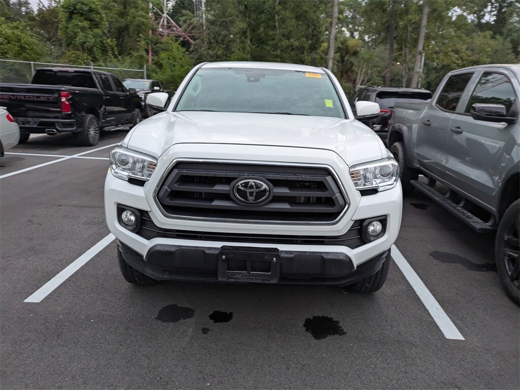 2022 Toyota Tacoma SR5 V6 photo 2