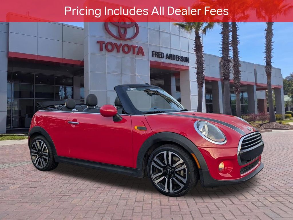 2019 MINI Convertible Cooper Signature's photo