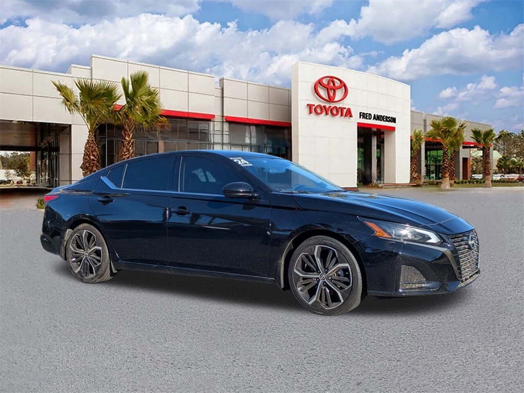 2024 Nissan Altima SR