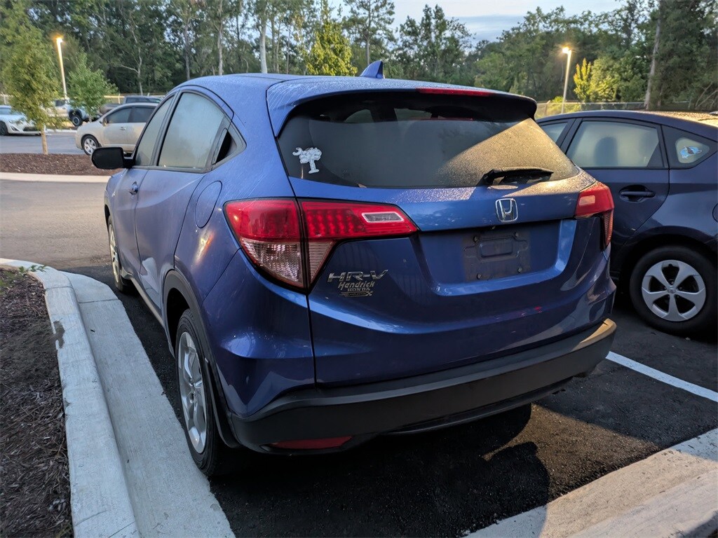 2018 Honda HR-V LX photo 4