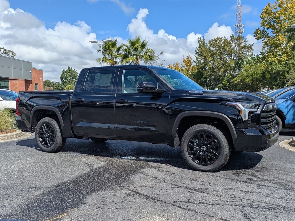 New 2026 Toyota Tundra i-FORCE MAX Limited i-FORCE MAX Truck CrewMax